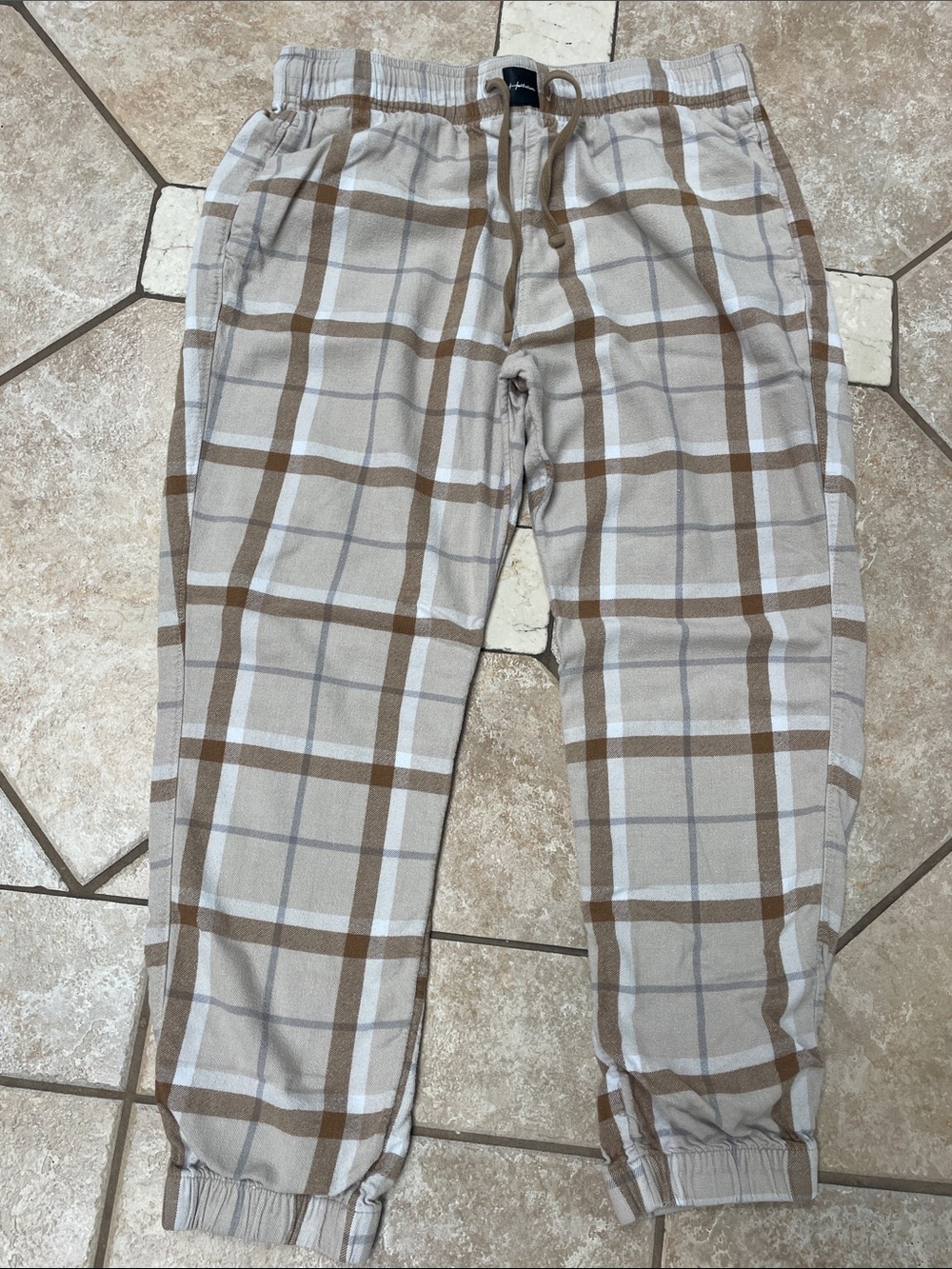 Hollister Tan, Brown & White Plaid Jogger Pants
